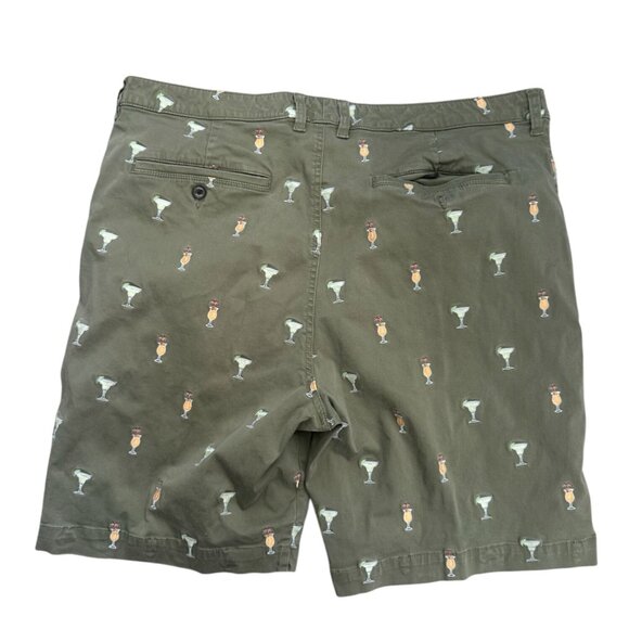 TOMMY BAHAMA Men's Olive Green Cocktail Print Embroidered Shorts Size 38 - Picture 3 of 8